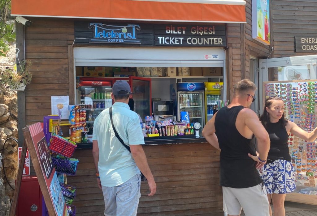 WhatsApp Image 2025-10-09 at 12.10.22 (3)